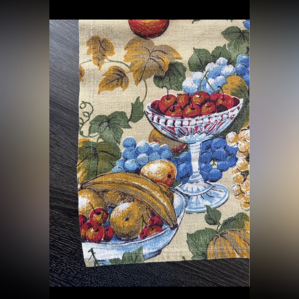 Fruity Pattern Vintage Tablecloth - Handmade - Picture 4 of 10